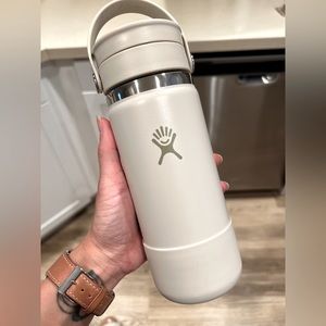 HYDRO FLASK Limited Edition Wide Mouth Cap - Sandalwood 16 oz